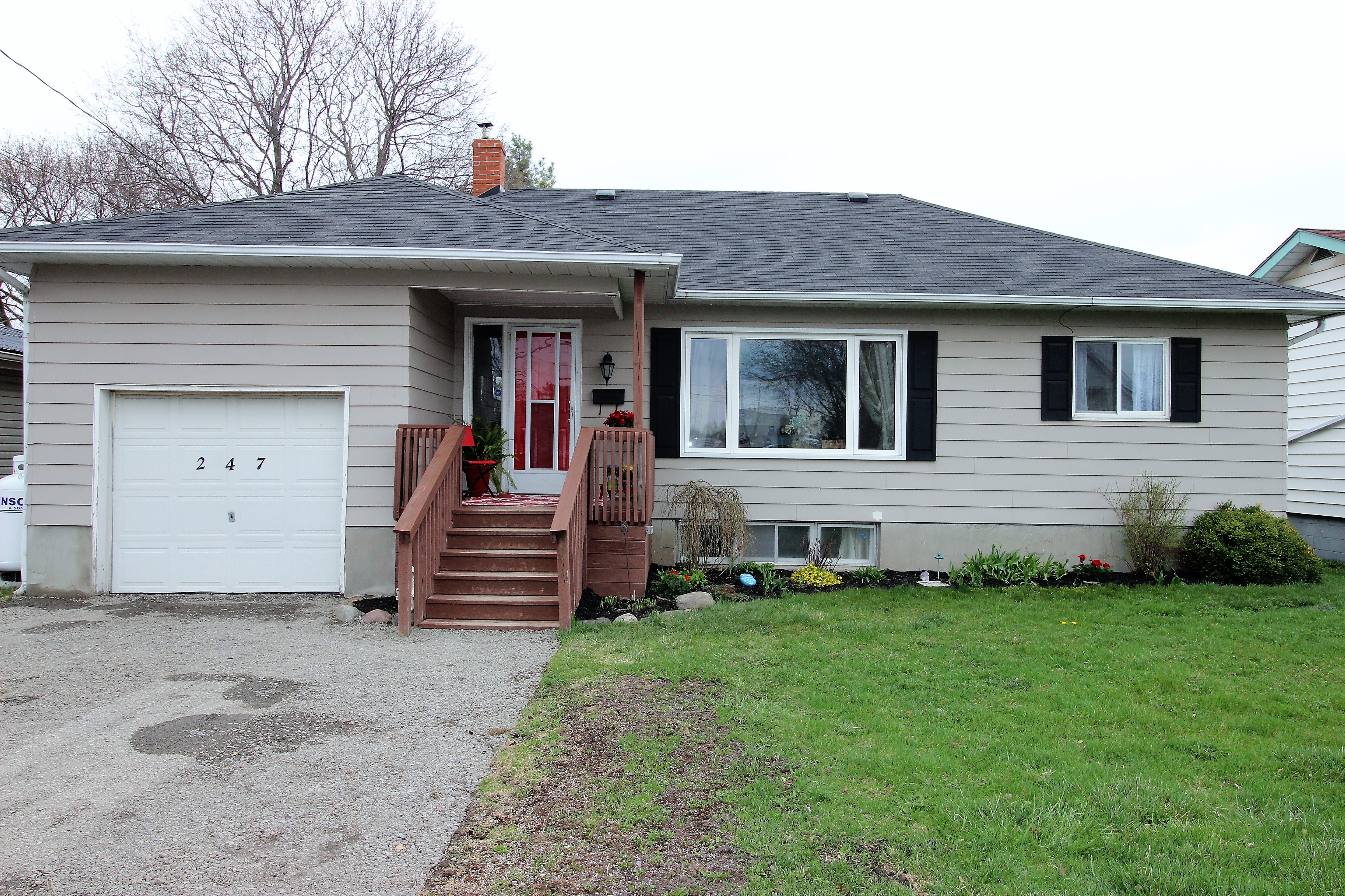 247 Camden Road, Napanee Realty Difference